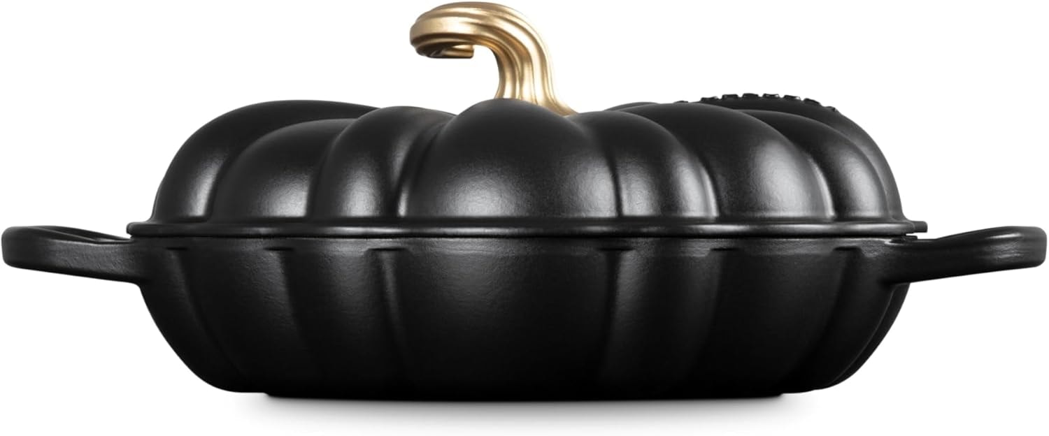 Le Creuset 1.5 Quart Signature Cast Iron Braiser - Licorice – 2.75 quarts – Dutch Ovens