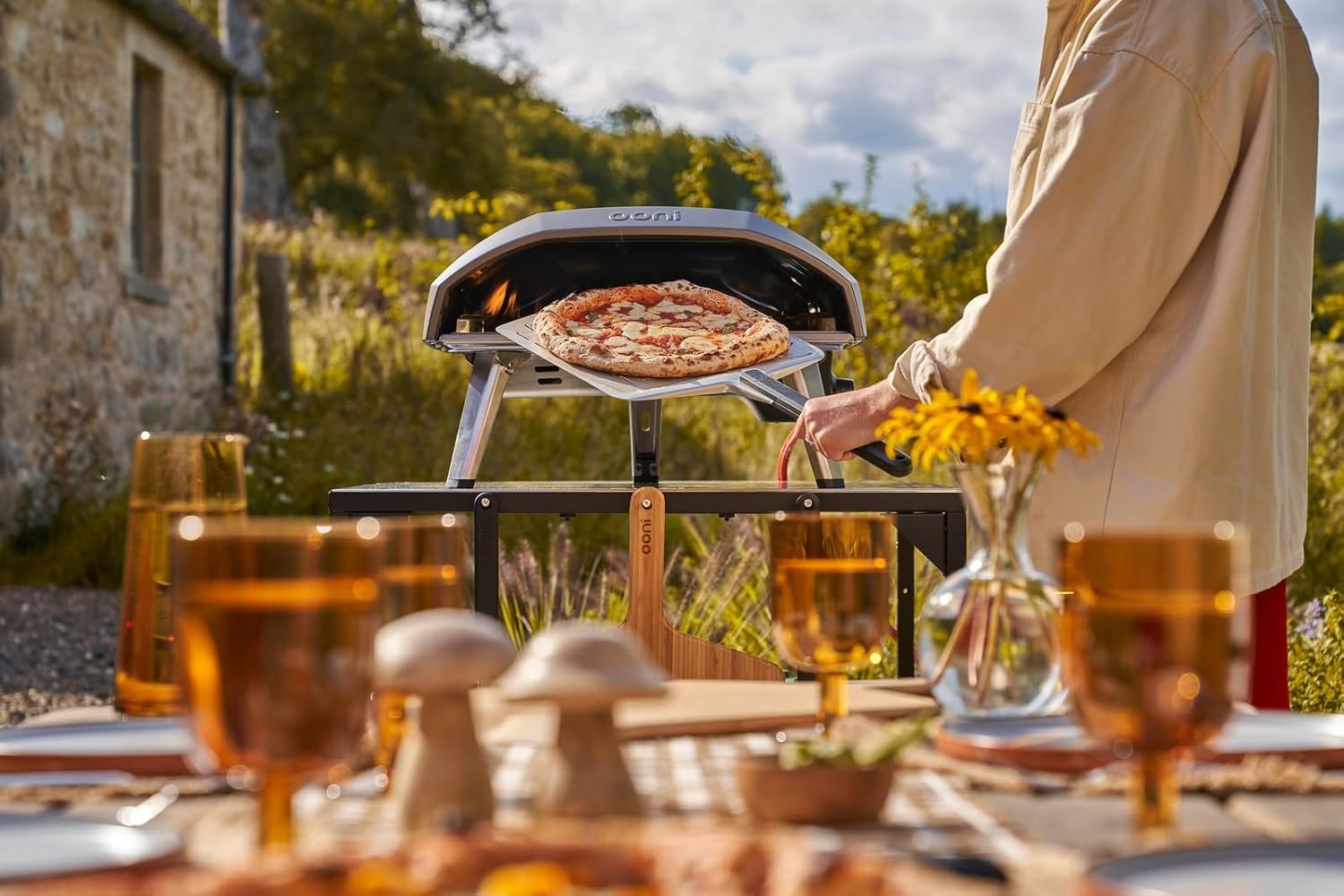 Ooni Koda 16 Gas Powered Pizza Oven – 8457 cubic inches – Foundry Black – Outdoor Ovens