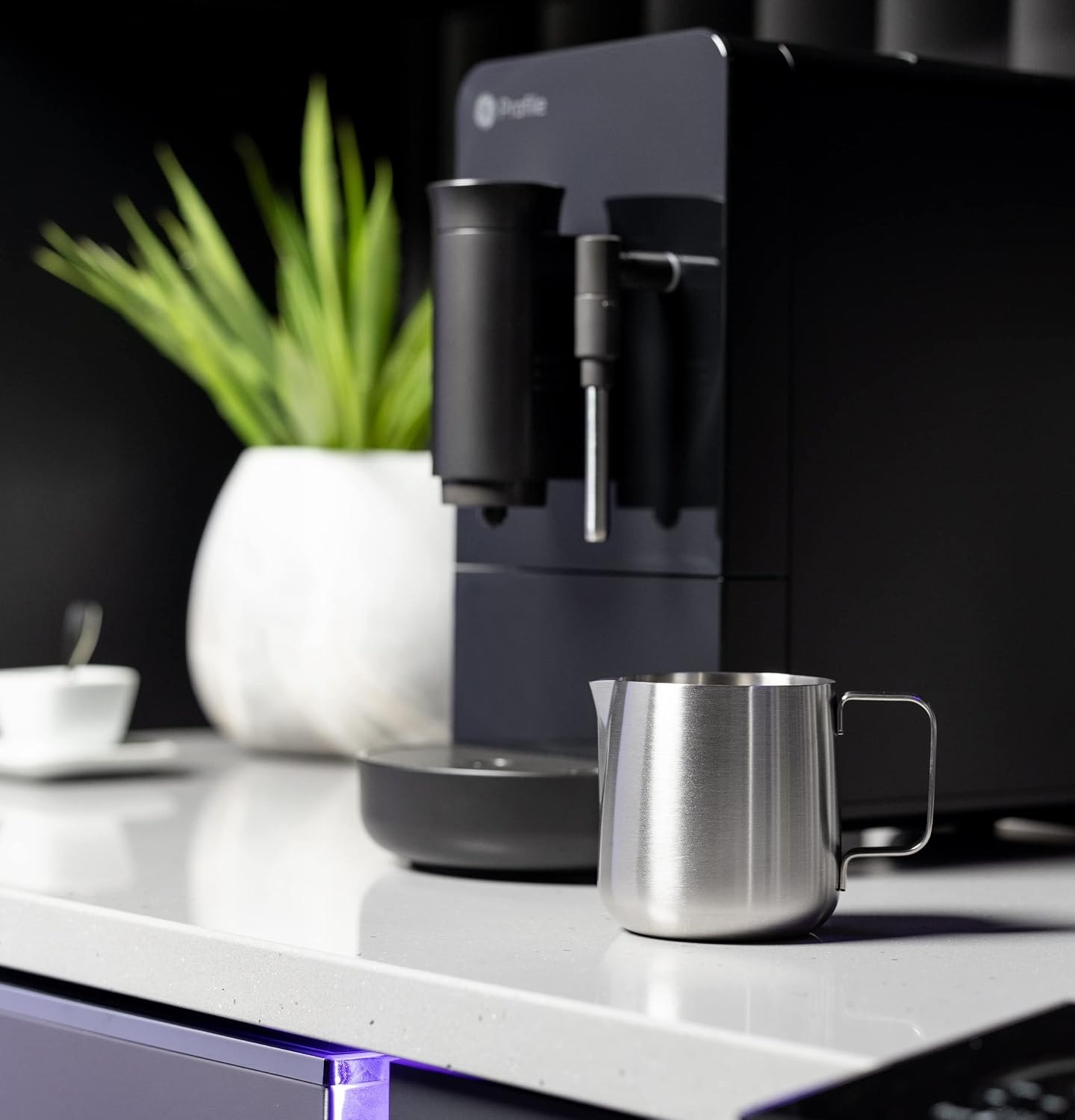 GE Profile Automatic Espresso Machine with Frother – 1.2 liters – Black – Super-Automatic Espresso Machines