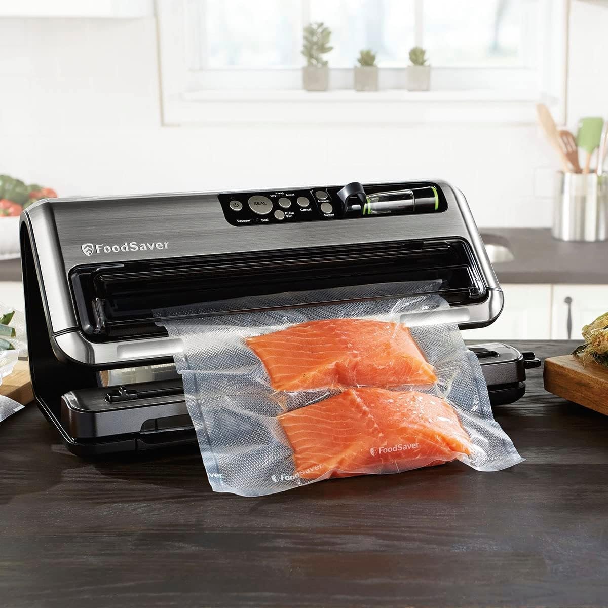 FoodSaver 2-in-1 Food Preservation System FM5200 – Silver/Black – Vacuum Sealers