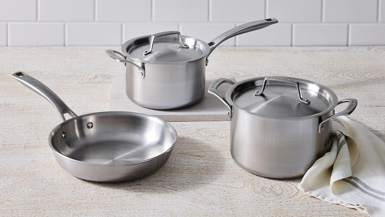 Le Creuset Essential Deep Round Stockpot – 6.25 quarts – Stainless Steel – Stockpots