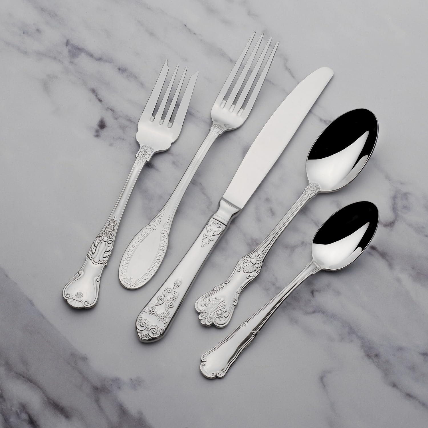 Wallace Hotel 77-Piece Flatware Set – Silver – Steak Sets
