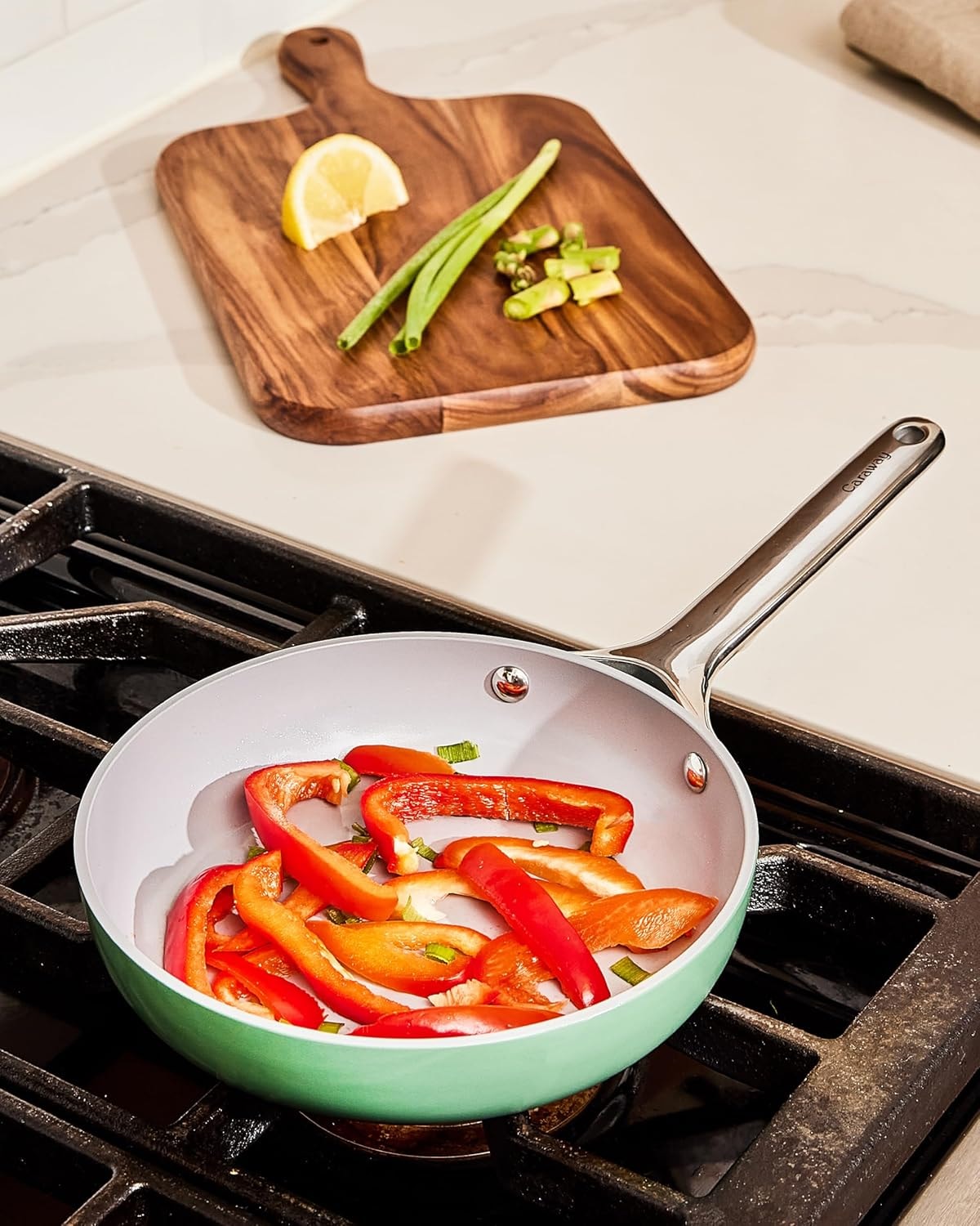 Caraway Nonstick Ceramic Mini Fry Pan (1.05 qt, 8") - Non Toxic, PTFE  – 1.05 quarts – Sage – Skillets