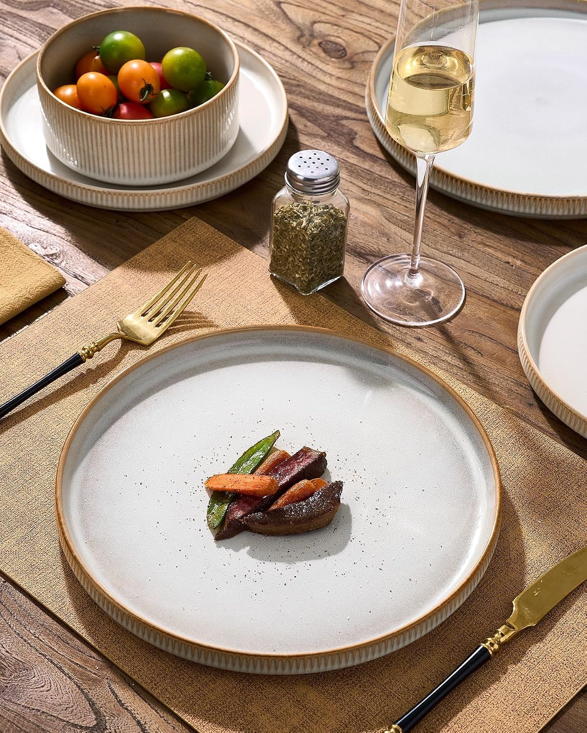 Wudkey 18-Piece White Cappuccino Ceramic Dinnerware Sets – Cappuccino White