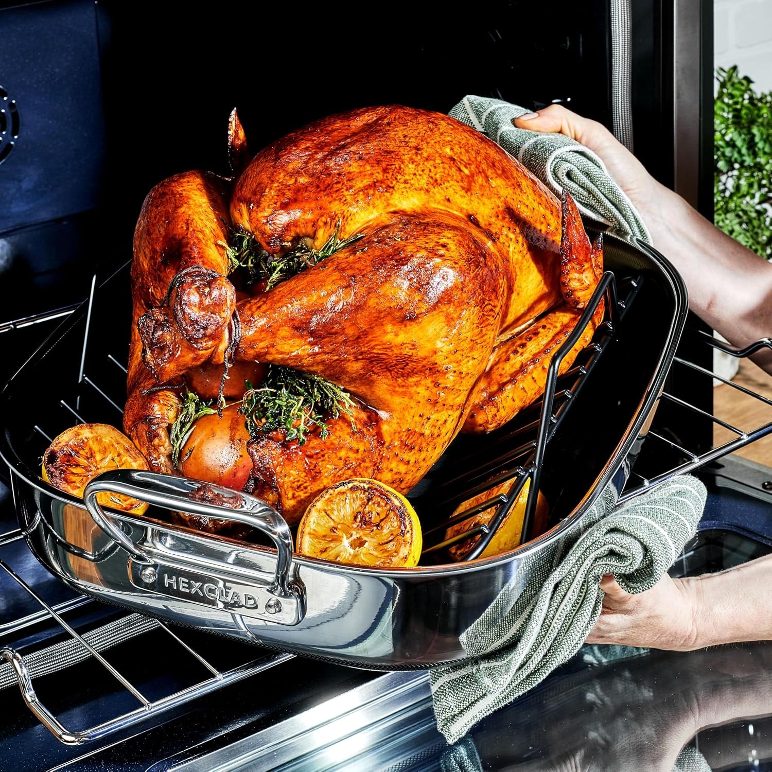 HexClad Hybrid Nonstick Roasting Pan with Rack – 5 quarts – Silver or Stainless Steel – Roasting Pans